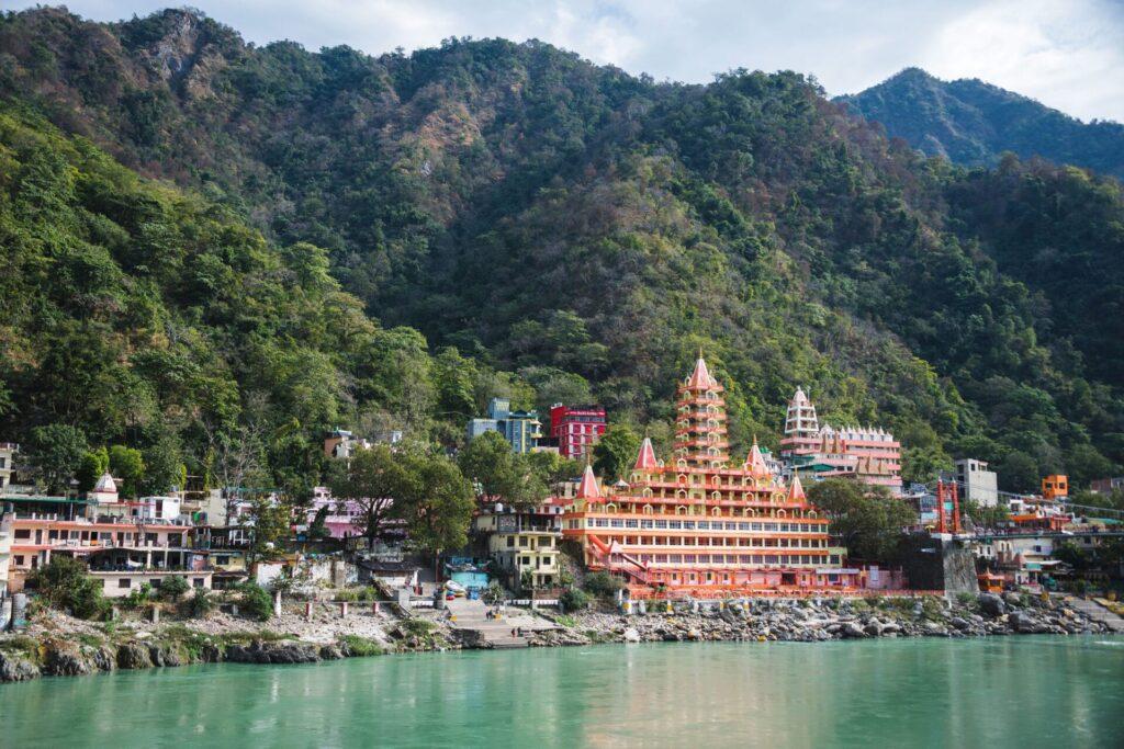 Why Choose Rishikesh for Yoga Teacher Training Courses