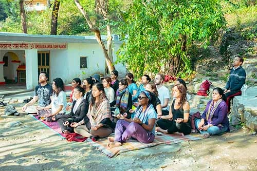 Outdoor yoga philosophy class