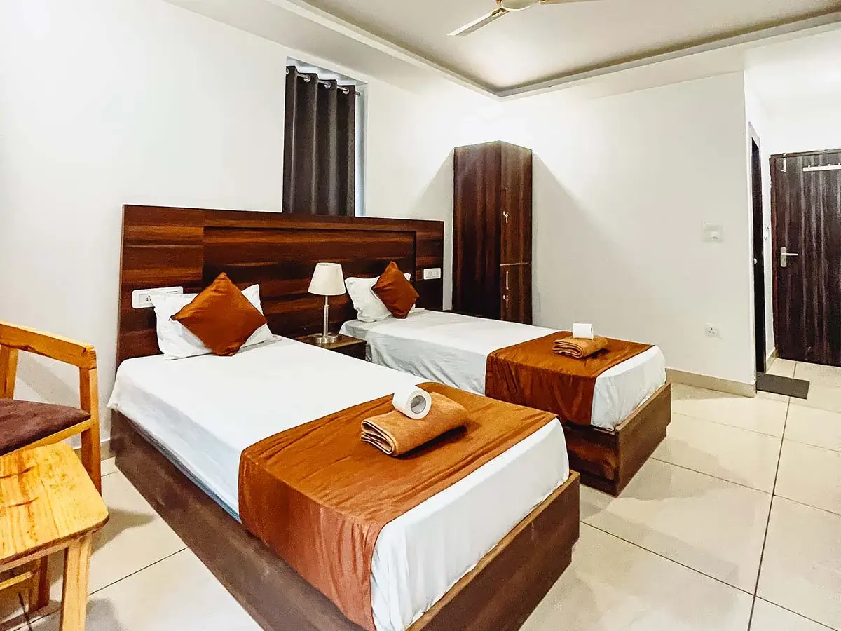 2 Shared Room