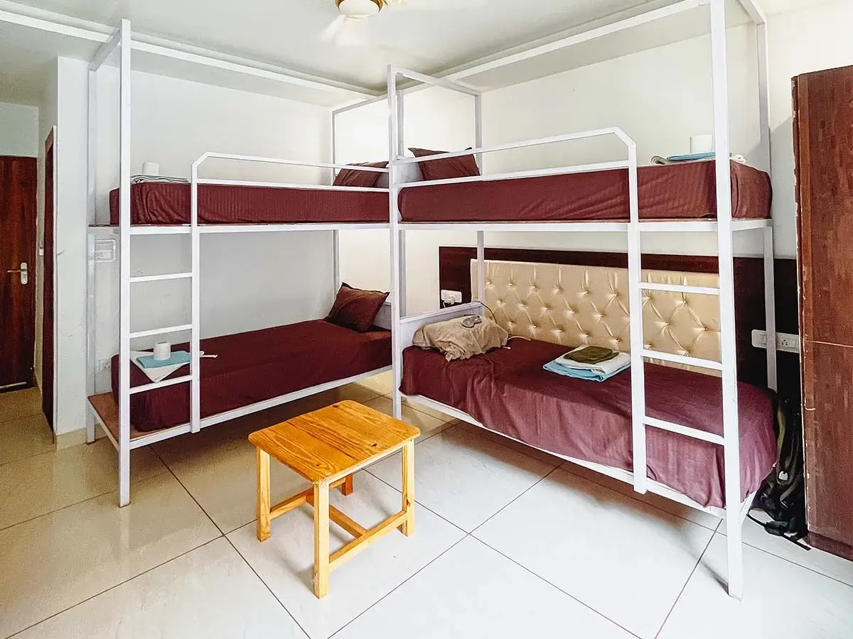 4 Shared Room