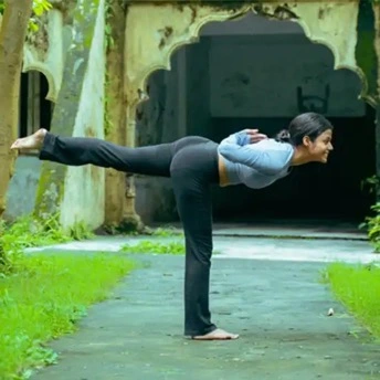Yoga class for Kundalini Yoga Teacher Training in India